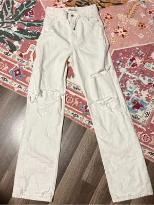 Zara White Distressed Straight Jeans thumbnail 1