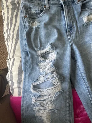 American Eagle Outfitters Light Blue Ripped Boyfriend Jeans thumbnail 2