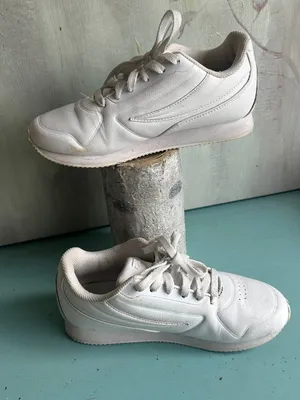 Fila Machu Women's All White Sneaker Low Top Comfort Size 6 Comfort Everyday thumbnail 4
