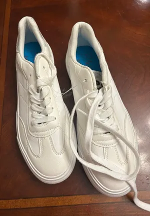 C417 blowfish Malibu cheetah white sneakers shoes fun silver size 9 thumbnail 1