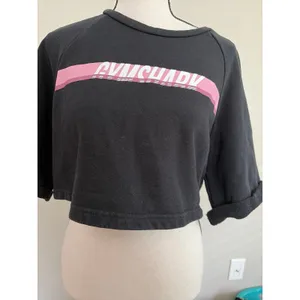Gymshark dash boxy crop top sweatshirt thumbnail 3