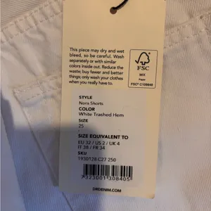 Dr. Denim white shorts thumbnail 3