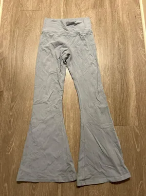 Brandy Melville Yoga Pants thumbnail 1