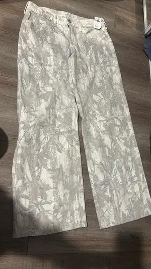 Hollister Camo Jeans Low-Rise Baggy thumbnail 1