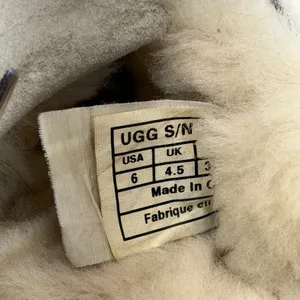 UGG Dakota Slippers Size 6 Gray Pink Suede‎ Fringe Moccasins 1003799 thumbnail 7