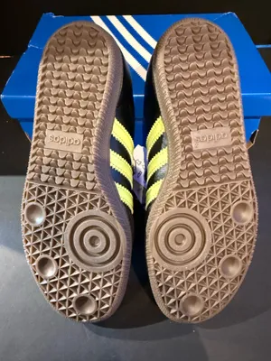 Adidas Women’s Samba OG size 6 thumbnail 5