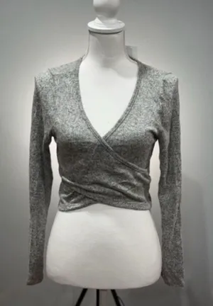 Seductions CLEARANCE! Gray Boutique Wrap Crop Sweater Size M NWT thumbnail 1