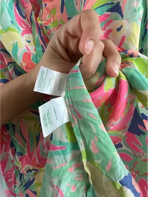 Lilly Pulitzer size M CASA BANANA Stacey TOP 100% Silk Blouse Floral thumbnail 5