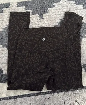 Lululemon Leggings Crop thumbnail 1