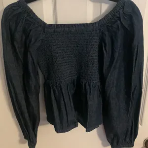 J.Crew Denim Off the shoulder Shirt thumbnail 4