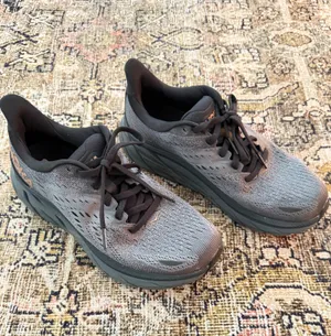Hoka Clifton 8 6.5 Women’s Black thumbnail 4