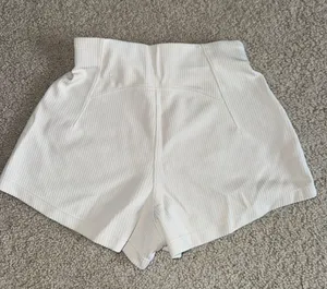 Lululemon Ribbed Shorts thumbnail 2