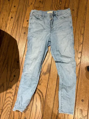 Madewell High-Rise 10" Skinny Jeans thumbnail 3