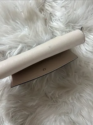 kate spade Black and Cream Bi-Color Saffiano Wallet no strap thumbnail 5