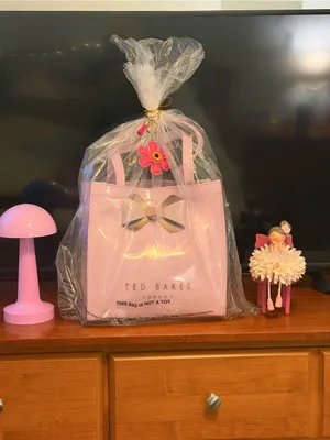 Ted Baker Pink Patent tote bag with Signature Bow Accent NWT thumbnail 13