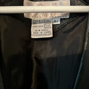 Black leather‎ floral trench coat VTG vintage Allison Woods beautiful detailing thumbnail 4