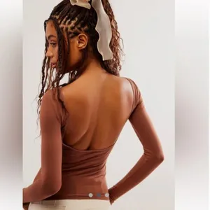 NWOT Free People Low Back Seamless Long Sleeve Top SZ-M/L Chocolate Brown thumbnail 3