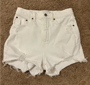 Abercrombie The Mom Shorts High-Rise Curve Love thumbnail 1
