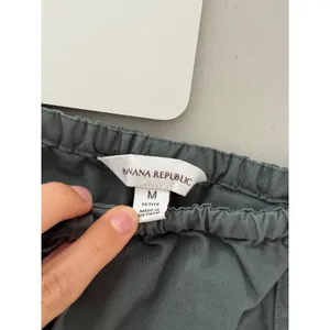 Banana Republic Utility Barrel Pants Sage Green Cotton Petite Medium thumbnail 5