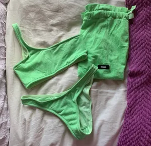 Triangl Bikini Set thumbnail 1