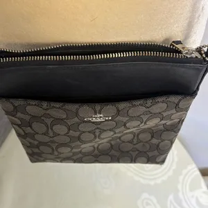 Coach Kitt Messenger Crossbody Bag Black & Signature Polished Pebble Leather thumbnail 8
