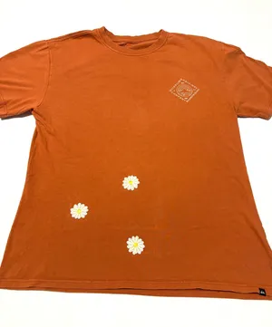 Quiksilver Tee Shirt size large  thumbnail 1