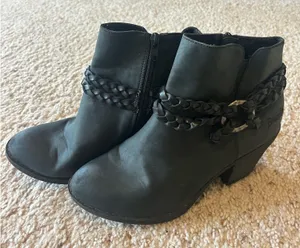 Black booties Size 7 thumbnail 1