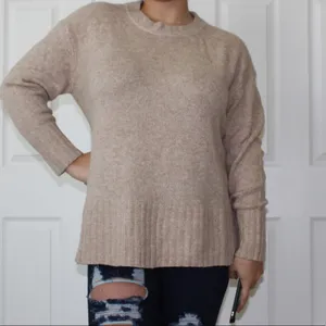 Zara | Beige Soft Crew Neck Knit Sweater thumbnail 6