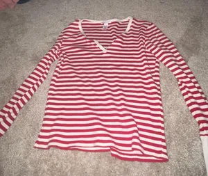 Victoria’s Secret Christmas pjs! thumbnail 2