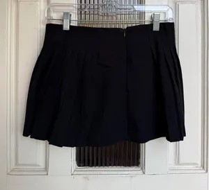 Garage‎ Black Pleated Mini Wrap Skort Side Tie Preppy Dark Academia Size XS thumbnail 1