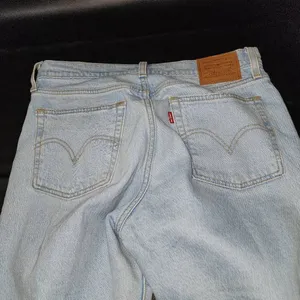 Levi's Womens Light‎ Wash Wedgie Button Fly Jeans 28 thumbnail 4