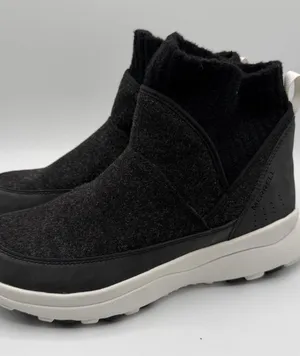 Merrell Cloud Renew Bluff Insulated Winter Boots Black Womens 10.5 NWOB thumbnail 1