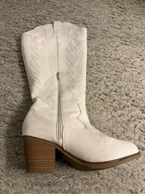Arula Cream Knee High Wide Calf & Width Sierra Western Heeled Boots - size 8W thumbnail 6