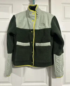 The North Face Sherpa thumbnail 1