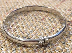 Sterling Silver Spring Closure Locking Clasp Closure Bangle Bracelet Silver thumbnail 1
