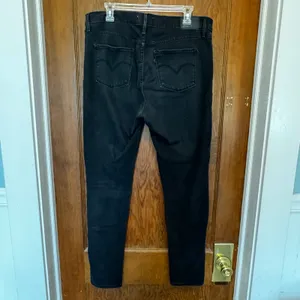 Levi’s 311 Shaping Skinny Black Denim Jeans Womens Tag 32 Measures 36‎ thumbnail 5