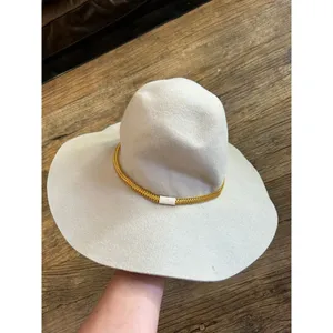 Hat Attack Glam Hat Beige & Chain Womens Size OS thumbnail 4