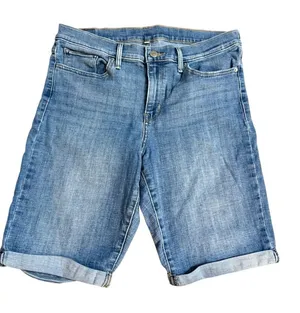 Levi’s Women’s‎ Midrise 9” inseam Denim Jeans Shorts Sz 31 thumbnail 1