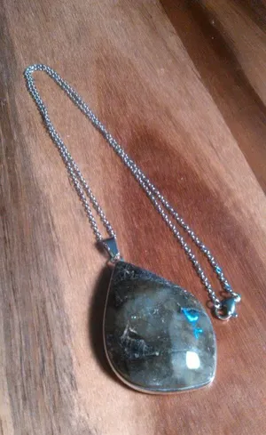 Malagasy Labradorite Stainless Steel Pendant Necklace thumbnail 6