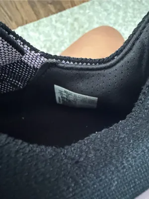 Adidas Ultra Boost Women’s Size 11 Sneakers Black And Purple thumbnail 4