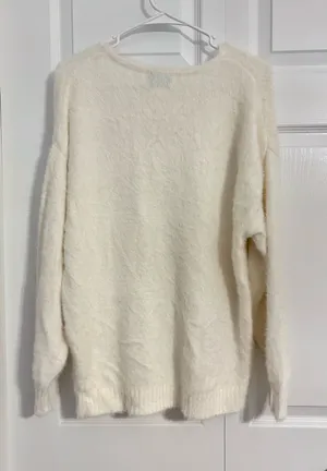 Old Navy oversized fuzzy white sweater thumbnail 2
