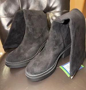 White Mountain Boots thumbnail 1