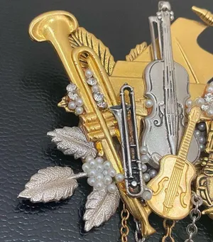 Vintage Musical Instruments Music Theme 3D Brooch 36.6g thumbnail 7