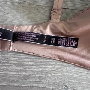 Victorias Secret Very Sexy Push Up Bra 32DDD Nude Rhinestone‎ Underwire Smooth thumbnail 6