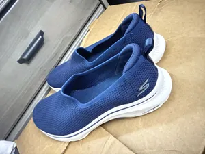 Skechers Women's Go Walk Shoes Size 9.5 thumbnail 3