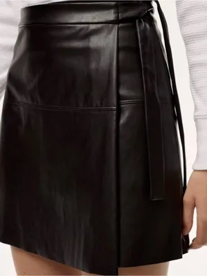 Aritzia Wilfred Free Black vegan Leather Mini Wrap Skirt size XS tie side Preppy thumbnail 3