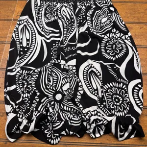Speechless Black White Paisley Smocked Bubble Hem Mini Dress Womens‎ Size S thumbnail 2