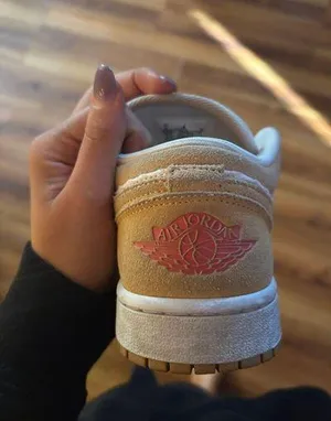 Nike Air Jordan 1 Low thumbnail 4