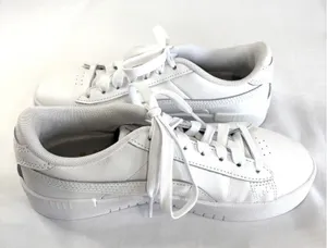 PUMA White Platform Sneakers Womens 6 /‎ Youth 4.5 Clean Girl Minimalist Shoes thumbnail 1