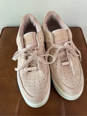 Nike Air Force 1 Sage Low Top Sneakers Suede Barely Rose Size 9.5 AR5339-201 thumbnail 6
